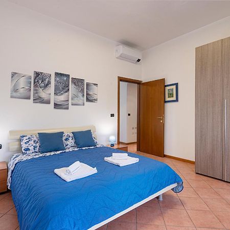 Casa Viotti Monza Lägenhet Exteriör bild